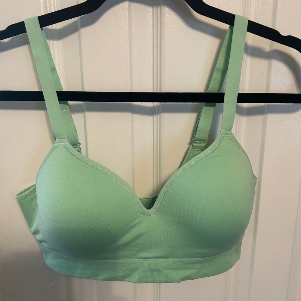 Underoutfit M Never worn Chic Mint Green Women's Bra